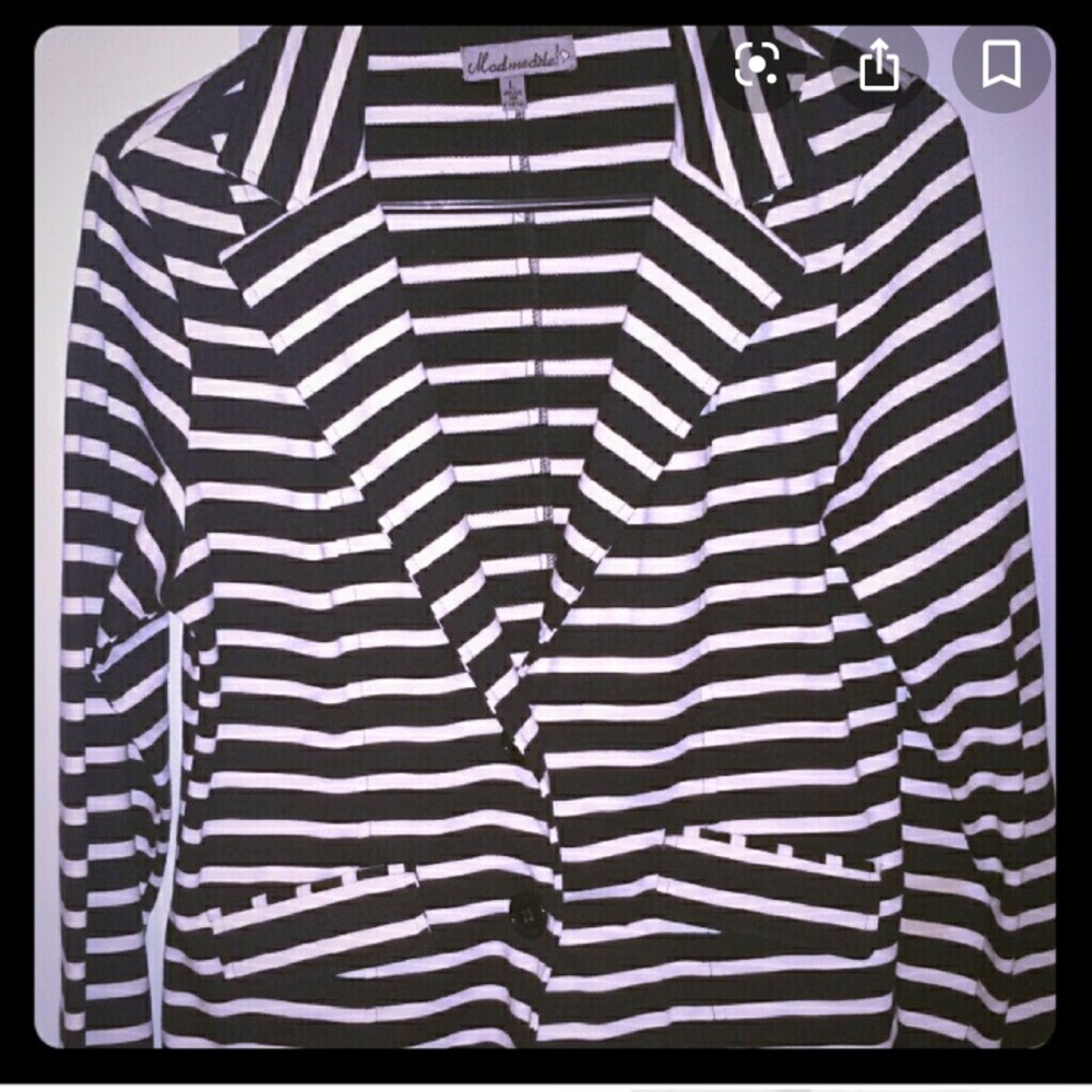 Mod Modele black and white striped blazer